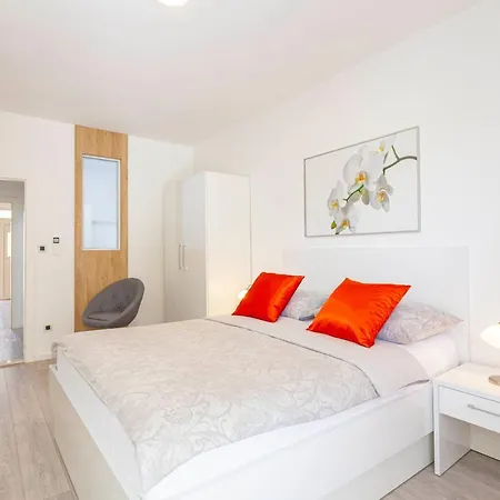King Apartment
